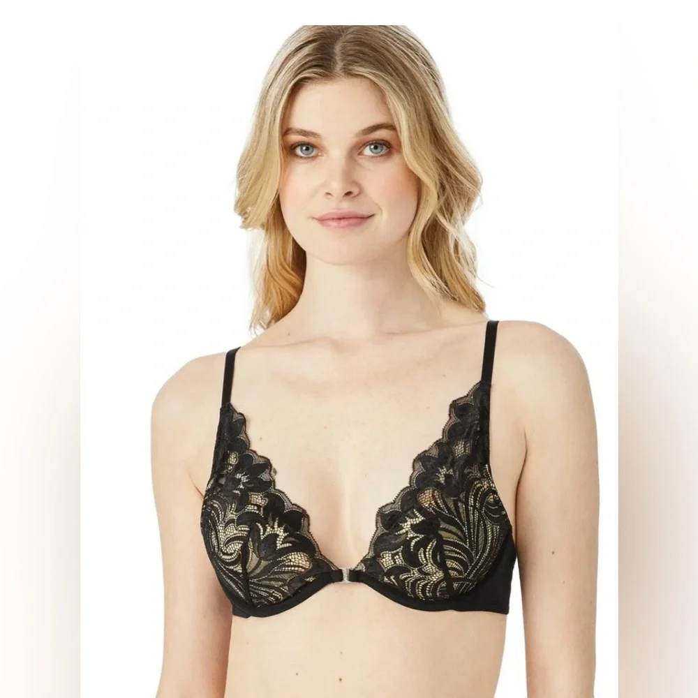 Adore Me Lace Push-Up bra! NWT!‎ Size 34DD!